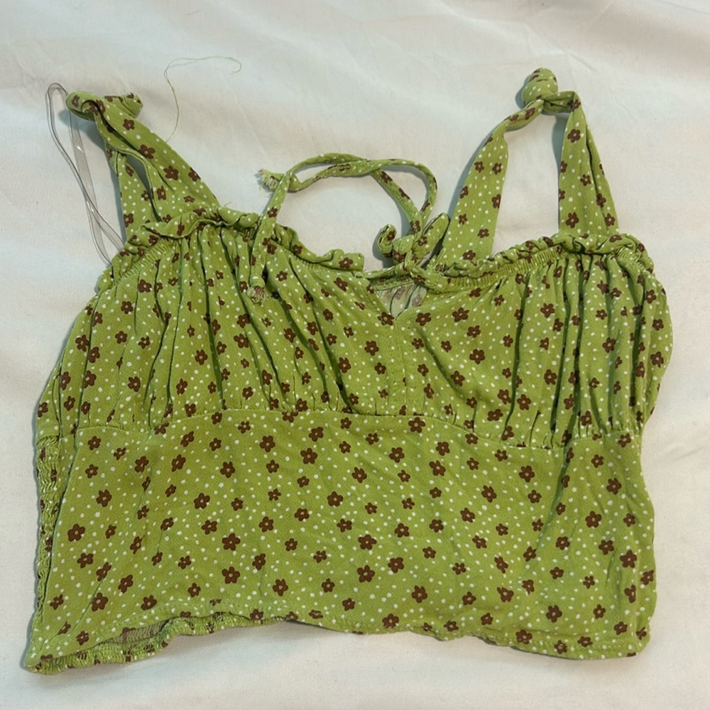 Women’s Medium Cropped Green Flower Top